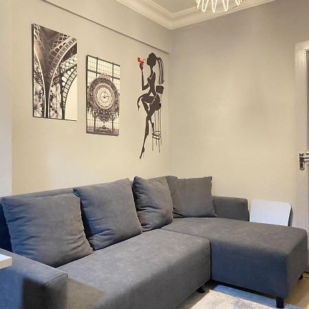 Charming Flat With Balcony In Sinanpasa Besiktas Lägenhet Istanbul Exteriör bild