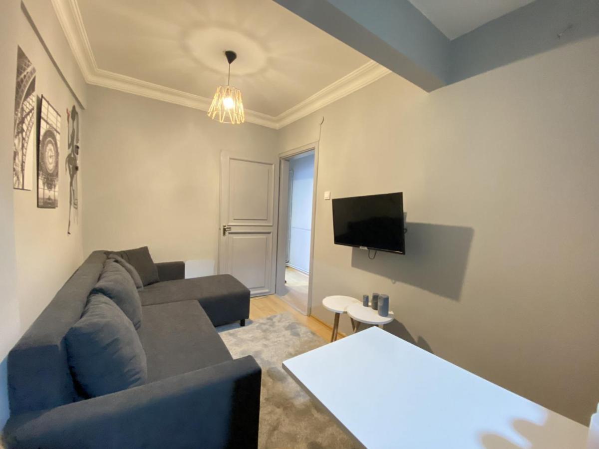 Charming Flat With Balcony In Sinanpasa Besiktas Lägenhet Istanbul Exteriör bild