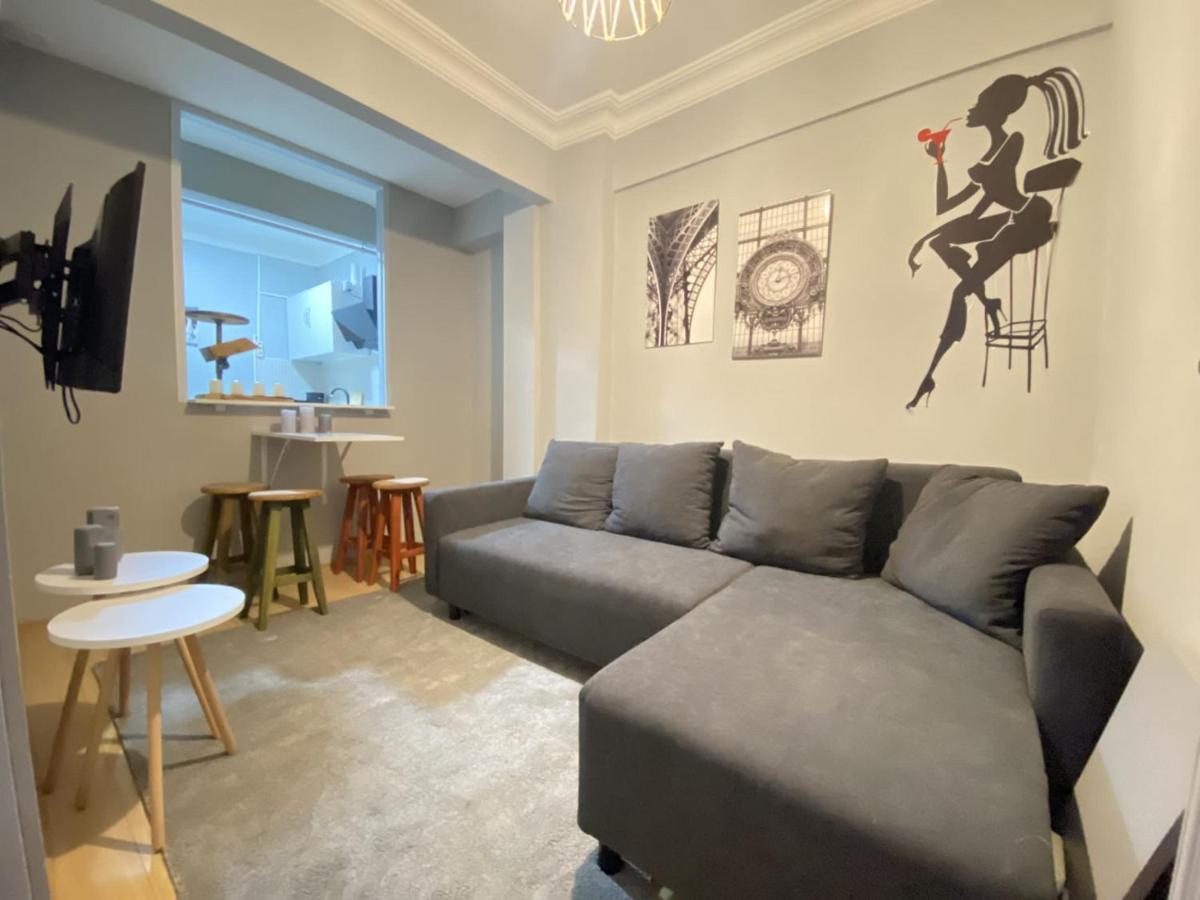 Charming Flat With Balcony In Sinanpasa Besiktas Lägenhet Istanbul Exteriör bild