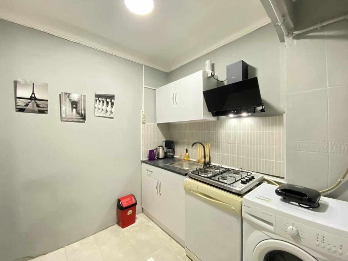 Charming Flat With Balcony In Sinanpasa Besiktas Lägenhet Istanbul Exteriör bild